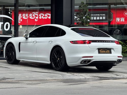 Porsche Panamera 4S 2017 ថ្មីខ្លាំង