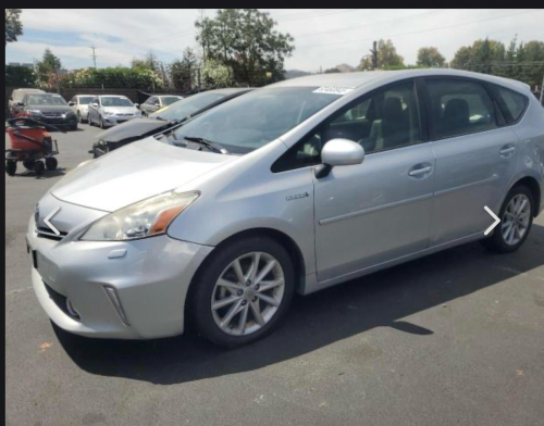 Prius V Option5 2012
