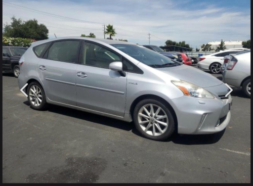 Prius V Option5 2012