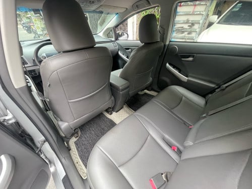 Toyota Prius 2011 option3 new tax paper