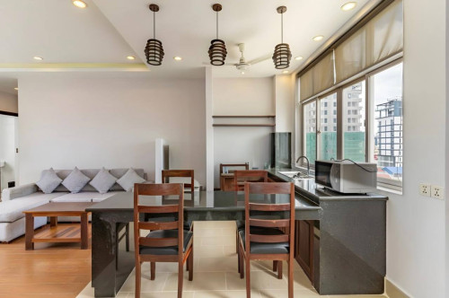 WESTERN THREE BEDROOM FOR RENT-TOUL TOMPOUNG🍀