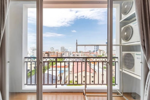 WESTERN THREE BEDROOM FOR RENT-TOUL TOMPOUNG🍀