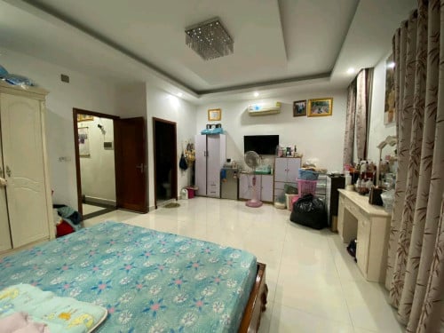 វីឡាភ្លោះធូៗជាងទីផ្សារ