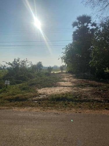 ជិតផ្សារបត់រំដួល (បន្ទាន់)