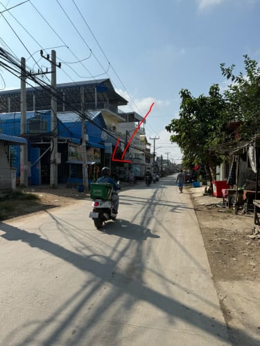 ឃ្លាំង​ជួល