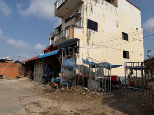 ដីលក់រីជួល