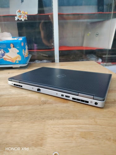 Dell VGA RTX 6G Ram 32GB M2 1TB CPU Core i7(9th)@2.60GHz