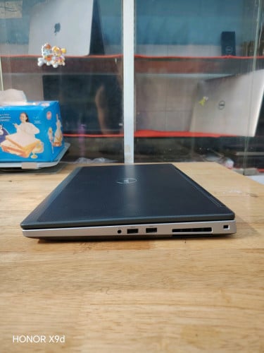 Dell VGA RTX 6G Ram 32GB M2 1TB CPU Core i7(9th)@2.60GHz