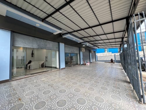 House 24room 4500$