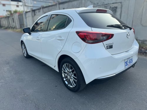 Mazda2