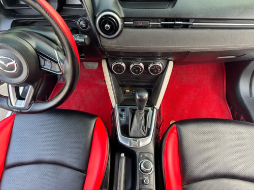 Mazda2