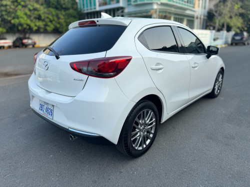 Mazda2