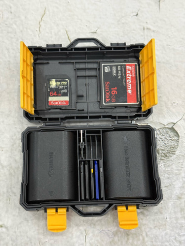 Memory + Battery box