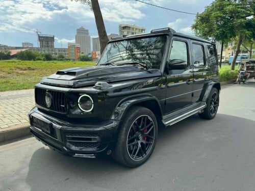 Mercedes-Benz G63 up Brabus