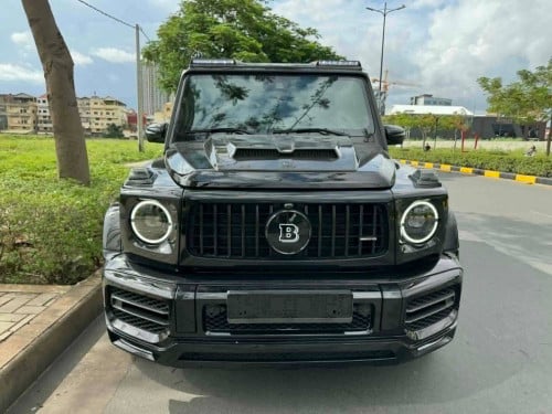 Mercedes-Benz G63 up Brabus