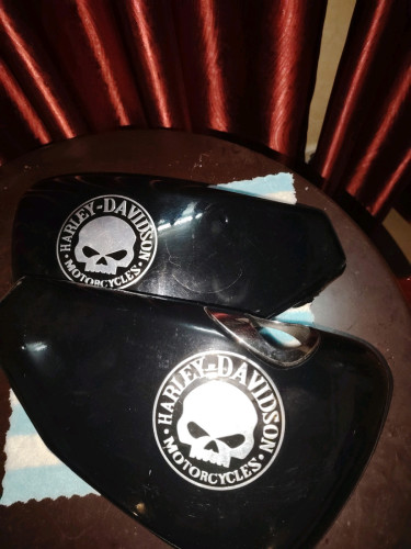 Original Harley-Davidson parts removed from my Sportster 1200 (2007).