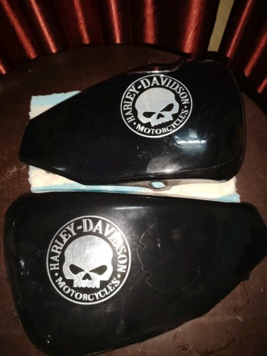 Original Harley-Davidson parts removed from my Sportster 1200 (2007).