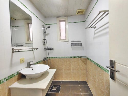 St 2004 | Two bedrooms condo for rent near CIA High School