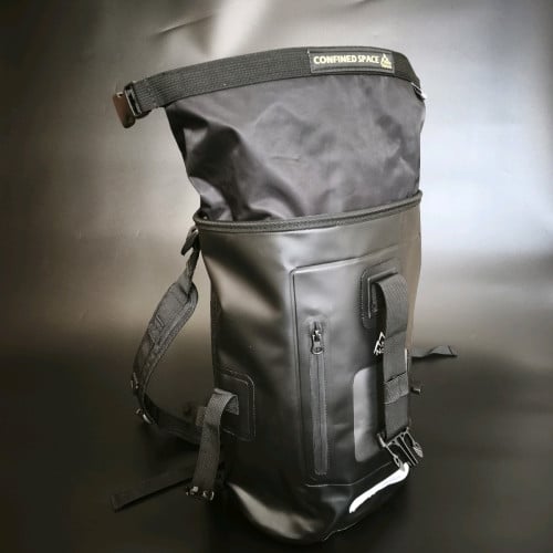 Waterproof Outdoor Backpack 18L – Surfing, Rafting, Canyoning, Diving & Camping Dry Bag