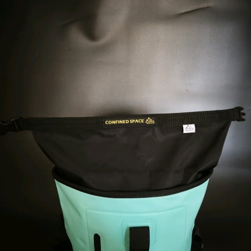 Waterproof Outdoor Backpack 18L – Surfing, Rafting, Canyoning, Diving & Camping Dry Bag
