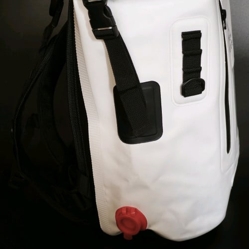 Waterproof Outdoor Backpack – Surfing, Rafting, Canyoning, Diving & Camping Dry Bag