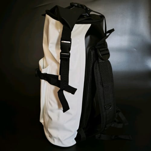 Waterproof Outdoor Backpack – Surfing, Rafting, Canyoning, Diving & Camping Dry Bag