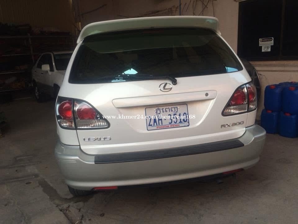 LEXUS RX300 with FULL INSURANCE options