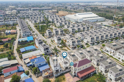 ❗️លក់បន្ទាន់❗️វីឡាខ្លឹម 4 បន្ទប់គេងនៅបុរីចន្ទគីរី -​📍ព្រែកកំពឹស​, ភ្នំពេញ
