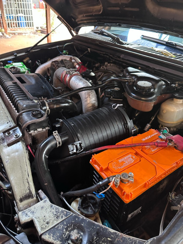 លក់ឡាន Ford F350 ឆ្នាំ05 តម្លៃ8600 ចរចា ម៉ាស៊ីនម៉ាស៊ូតហ្ស៊ីន