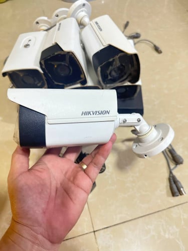 ក្បាលកាមេរ៉ាសុវត្ថិភាព HIKVISION លក់ 1 តម្លៃ $12