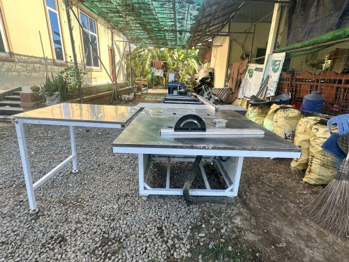 ម៉ាស៊ីនកាត់ឈឺPVC លក់ !