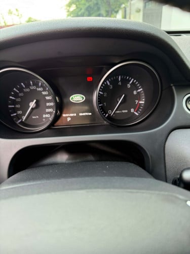 Rang Rover Discovery Sports 2015សាំង:18800$