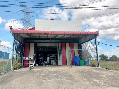 🏦Warehouse Available for Urgent Sale at a Special Price (Negotiable).