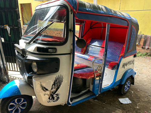 018 មាសុីនហាបណែនទឹកថ្នាំស្អាតស្រួលជិះស្រួលបេីក តម្លៃ 1360$ ចចារ