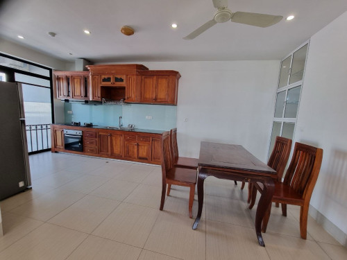2 bedroom 950$ size 153m2  (Toul Tumpoung)