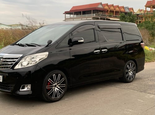 Alphard 012 កៅអីម៉ាស្សា ទូរទឹកកក ស្លាកលេខPP CA………