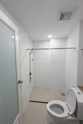 Condo for Rent (Good location, Good Environment)