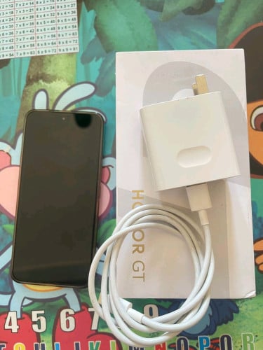 Honor gt 12/256gb 99% 215$
