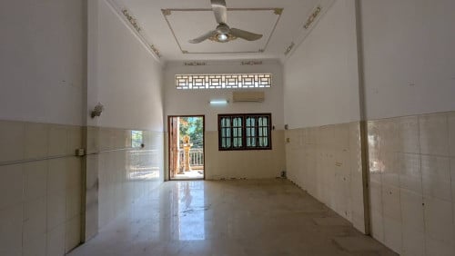 House for rent good location at Dounpenhโ๏ธ