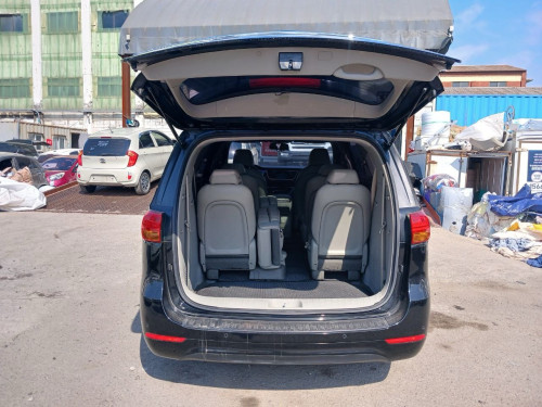 Kia Carnival 2015 សាងលក់បន្តបាន