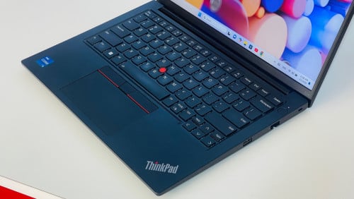 Lenovo Thinkpad E14 G5 (1ទឹកស្អាត 98%)តម្លៃពិសេសជូន ជំនាន់ទី 13💓🤫គុណភាពអេក្រង់ដិតច្បាស់🫶🏻