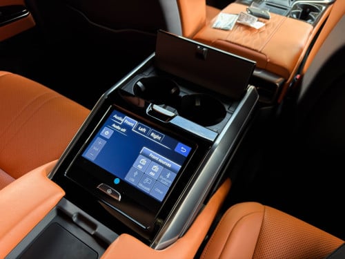 LEXUS LX600 VIP 2025 ក្រដាសពន្ធ