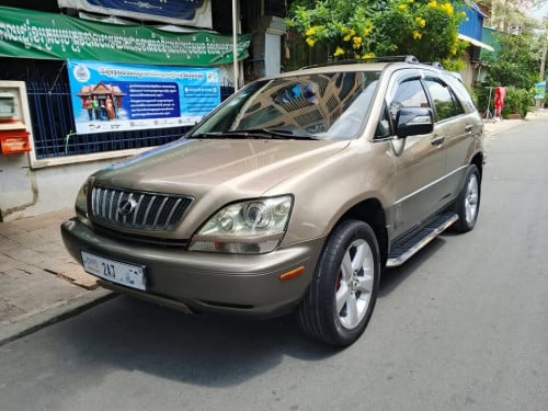 Lexus Rx 300 ប៉ុង​ 1 ឆ្នាំ​ 2003