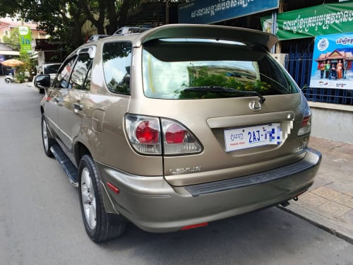 Lexus Rx 300 ប៉ុង​ 1 ឆ្នាំ​ 2003