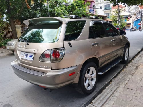 Lexus Rx 300 ប៉ុង​ 1 ឆ្នាំ​ 2003