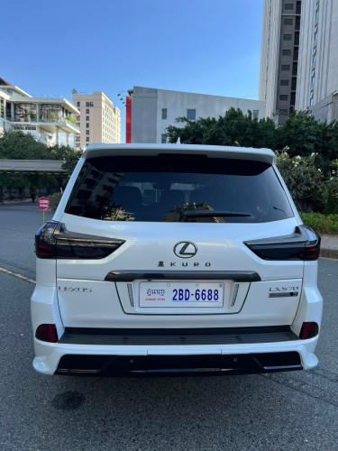 LX 570 2019 black edition ស្អាតថ្លៃថ្នូរ 80000km Zin ឡានម្ចាស់ដើម ថ្មីខ្លាំងគ្មានប្រវត្តជួល