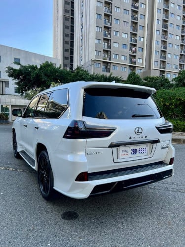 LX 570 2019 black edition ស្អាតថ្លៃថ្នូរ 80000km Zin ឡានម្ចាស់ដើម ថ្មីខ្លាំងគ្មានប្រវត្តជួល