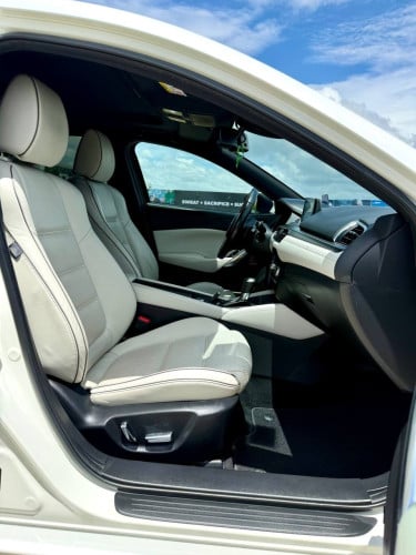 Mazda6 2018 Full ទឹកថ្នាំហ្សុីន១ជុំ ម្ចាស់ដើមទិញក្រុមហ៊ុន សោរ2គ្រាប់