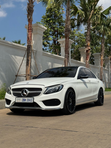 Mecerdes C300 ឡានស្អាត