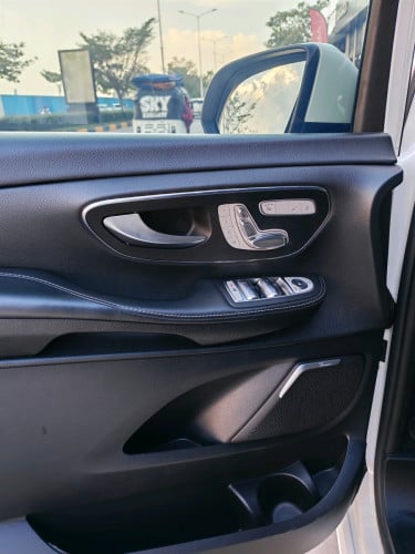 Mercedes​V250 2022 full option